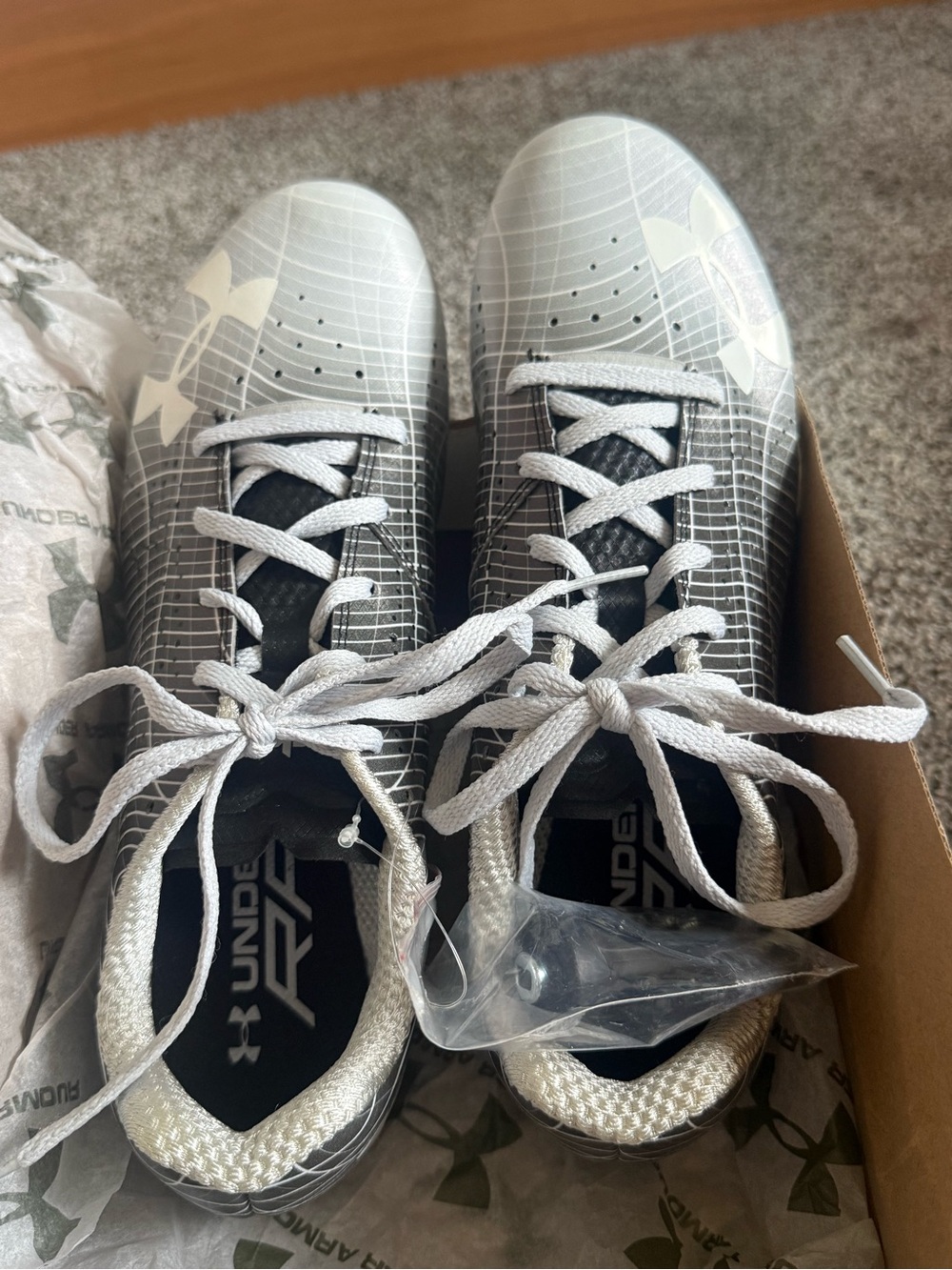 Under Armour UA Kick Sprint 3 Running Track Spikes Shoes US 8.5 3022002-001